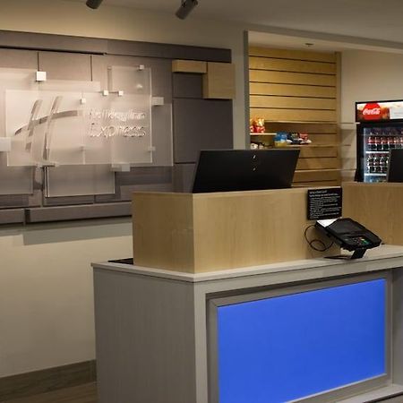 Holiday Inn Express Winfield - Teays Valley Hurricane Exterior foto